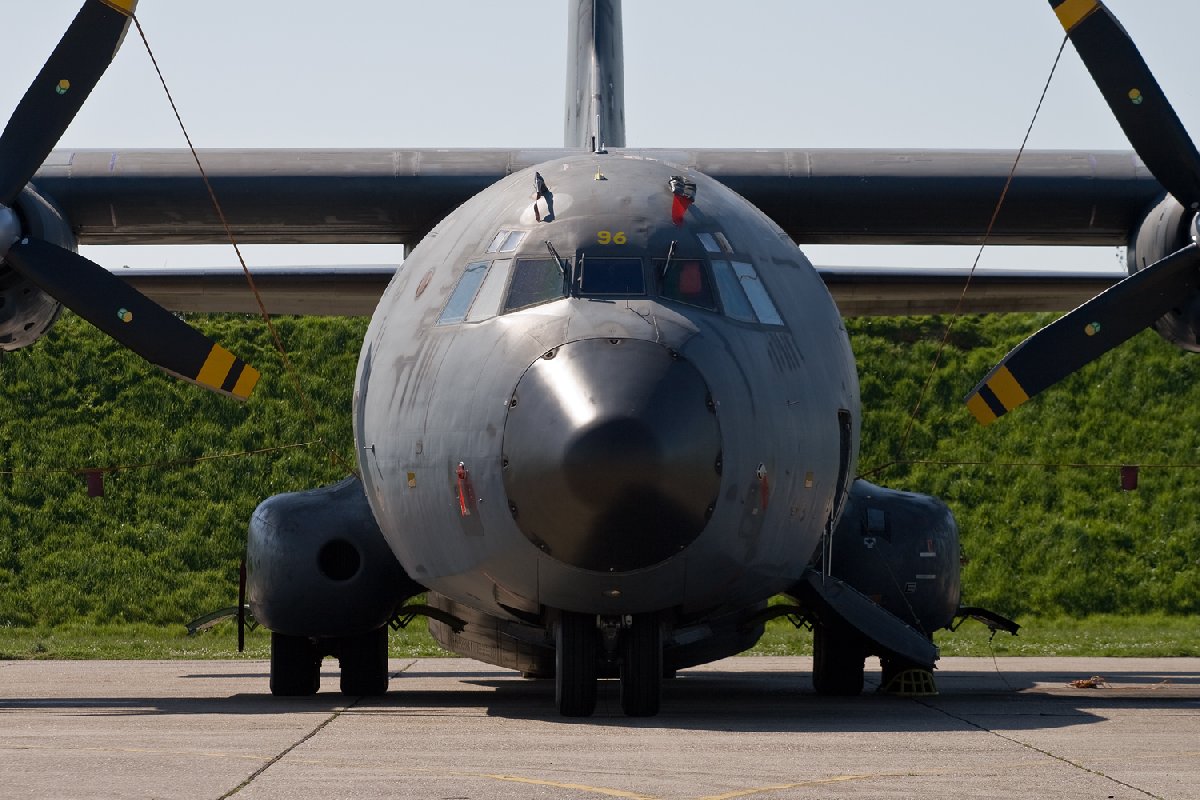 AIRheads&#8593;Fly visits the French C-160 Air transport squadrons at Evreux