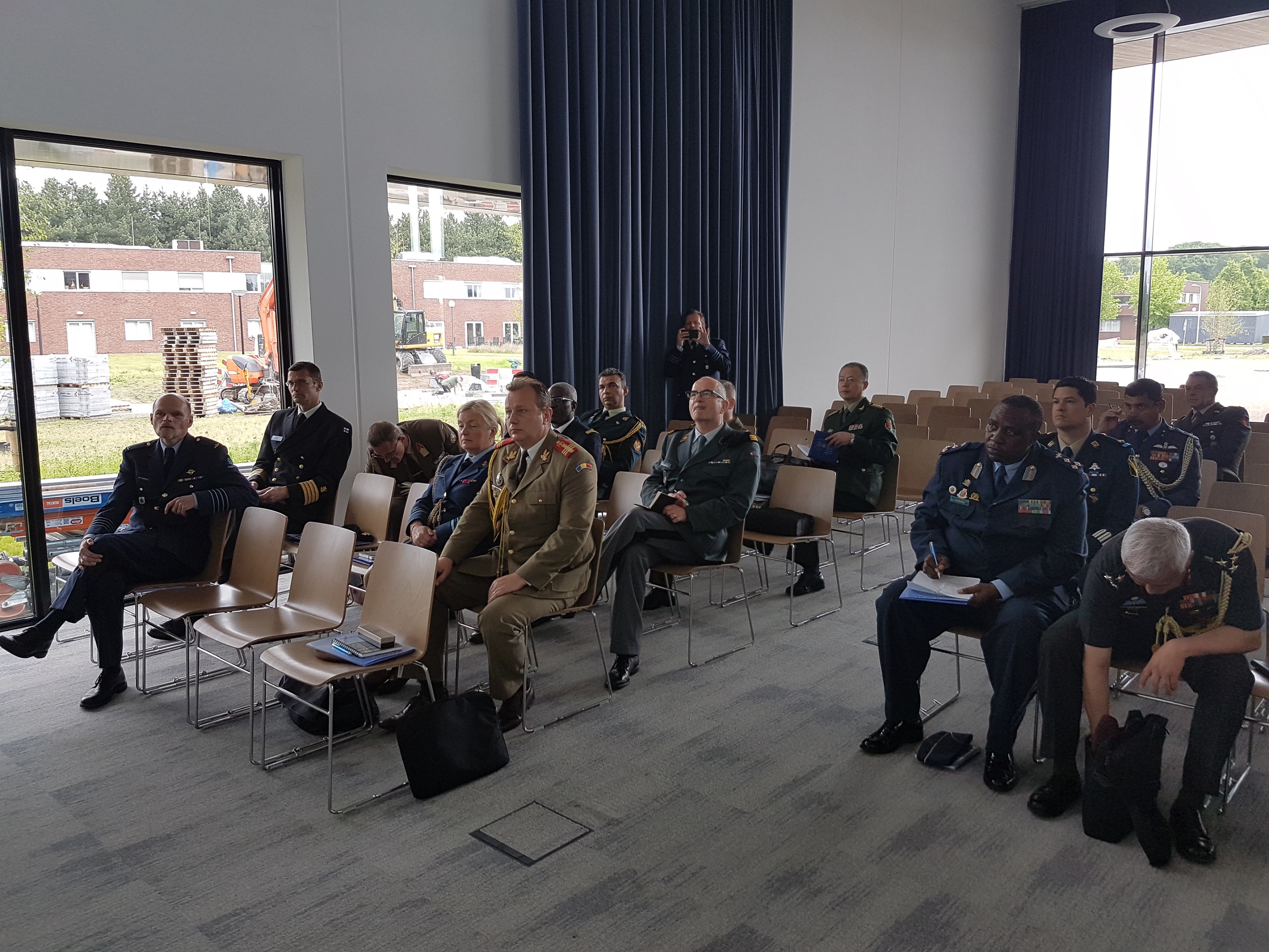 The Defence Attachés accredited to the Netherlands visit EATC