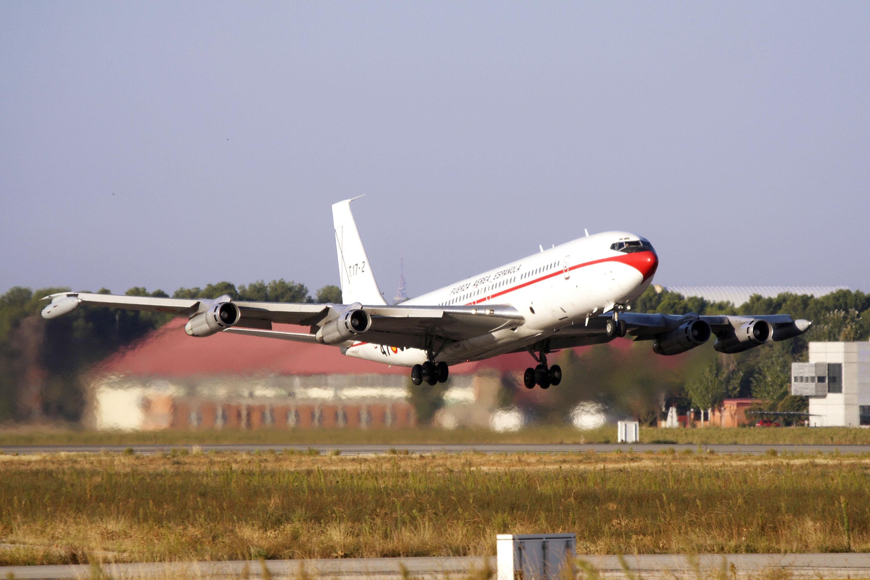 Lifting B 707