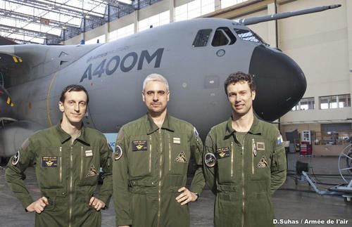 Pilots in front of the A400M