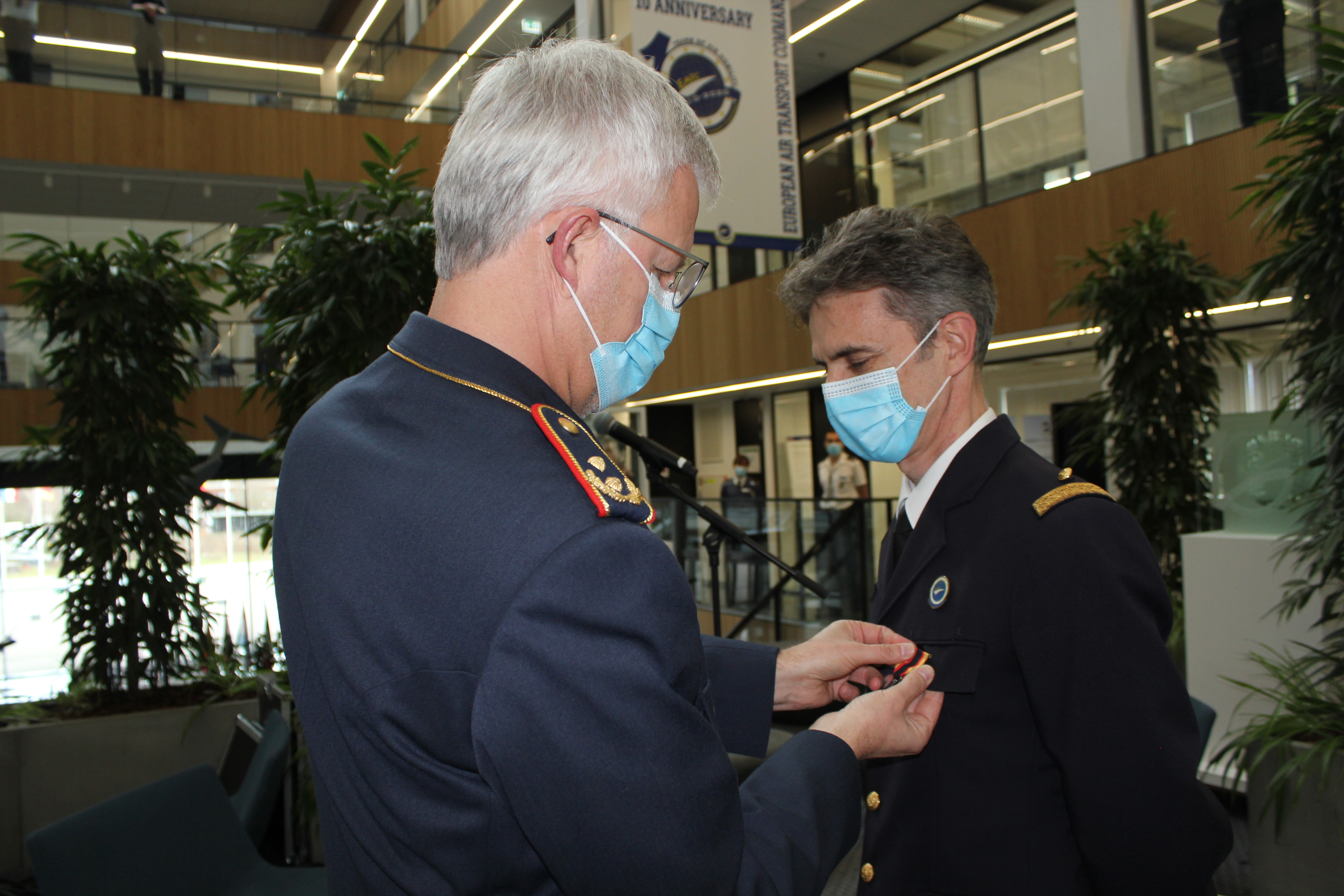 Commander EATC awards German decoration to French officer
