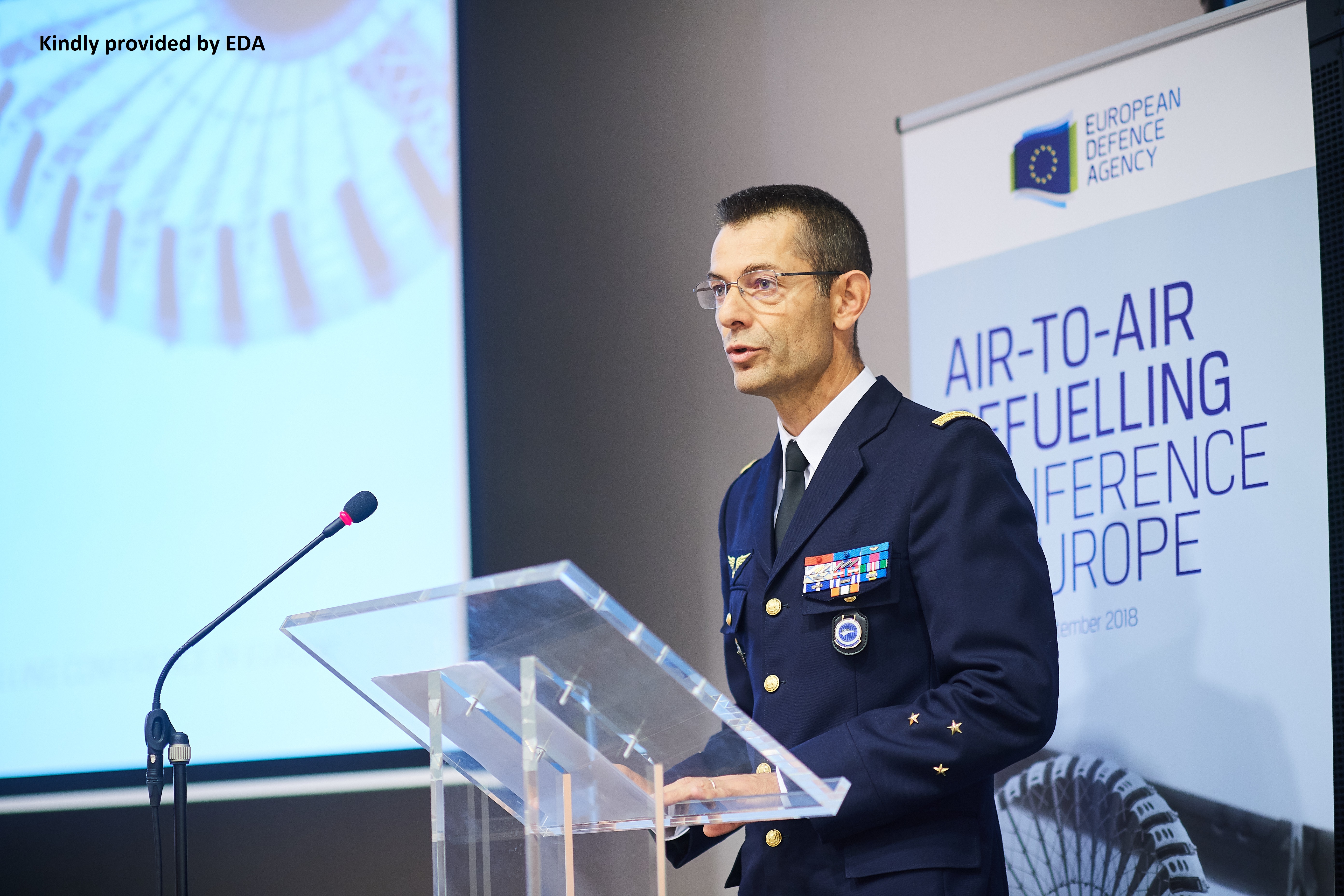 The EATC commander at the first air-to-air refuelling conference in Europe